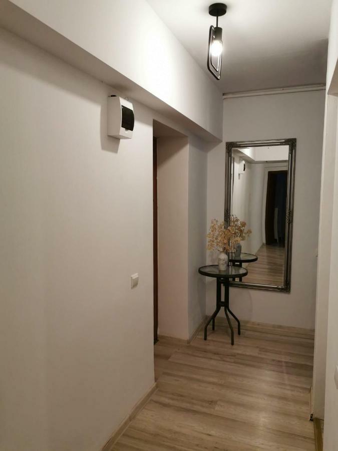 Youth Central Apartment Targu Mures Exterior photo